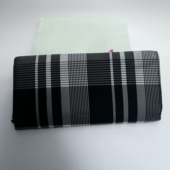 ROWALLAN WALLET WOMENS PLAID BLACK/GRAY - Picture 5 of 8